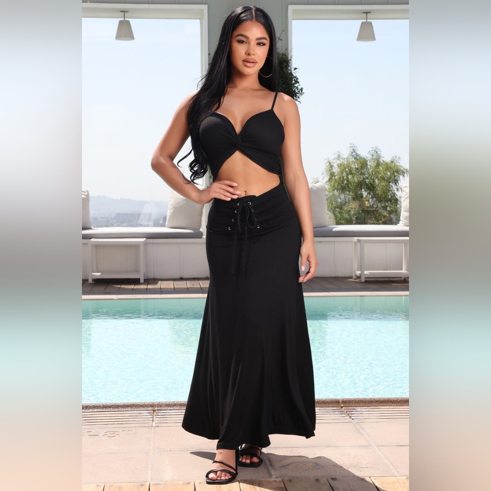 Fashion Nova Daydreaming About You Maxi Skirt Set - Black